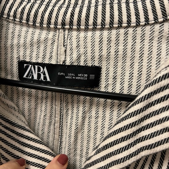 Zara Stripe Shirt/Jacket - Picture 2 of 2